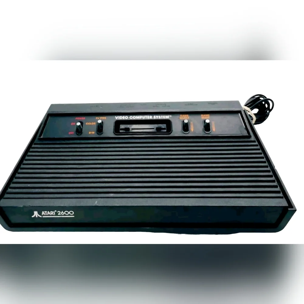 VINTAGE Atari 2600 Wood Grain 4 Switch Console, Cables & Pwr Cord Clean & Tested